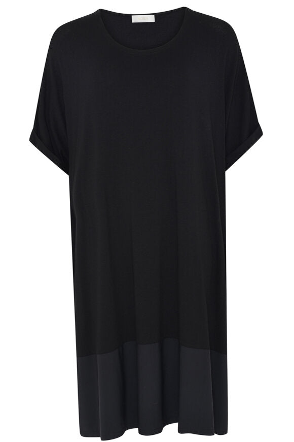 Noen dress w. Wide piece of black