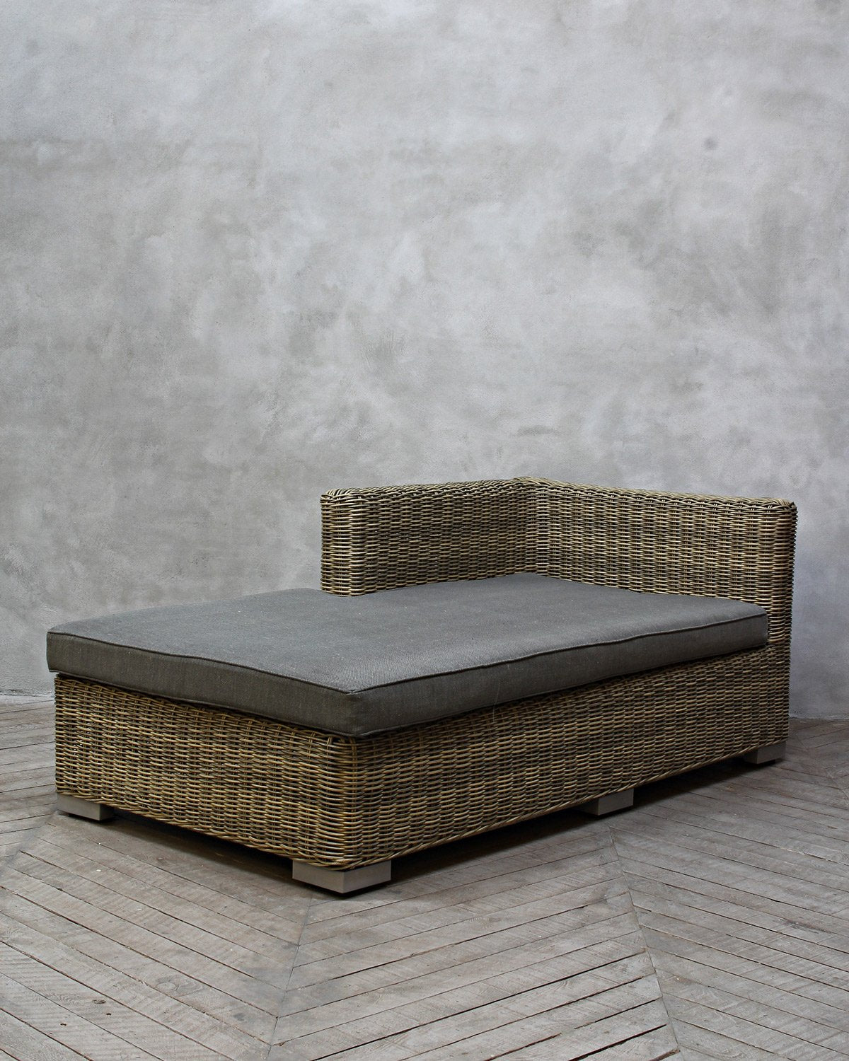 Lazice Lounge, Sofa two split, Gray Cushions, Weatherproof wicker