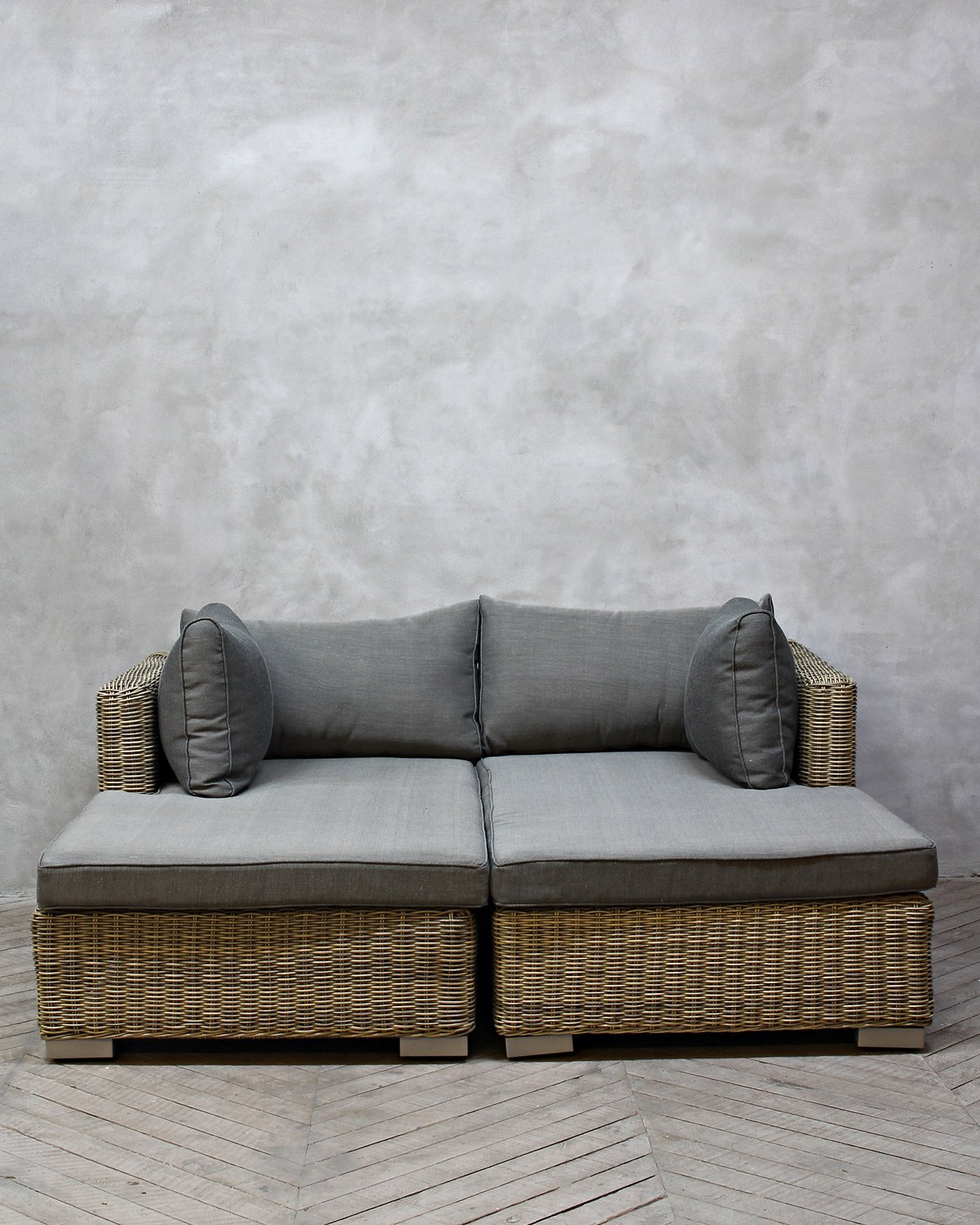 Lazice Lounge, Sofa two split, Gray Cushions, Weatherproof wicker
