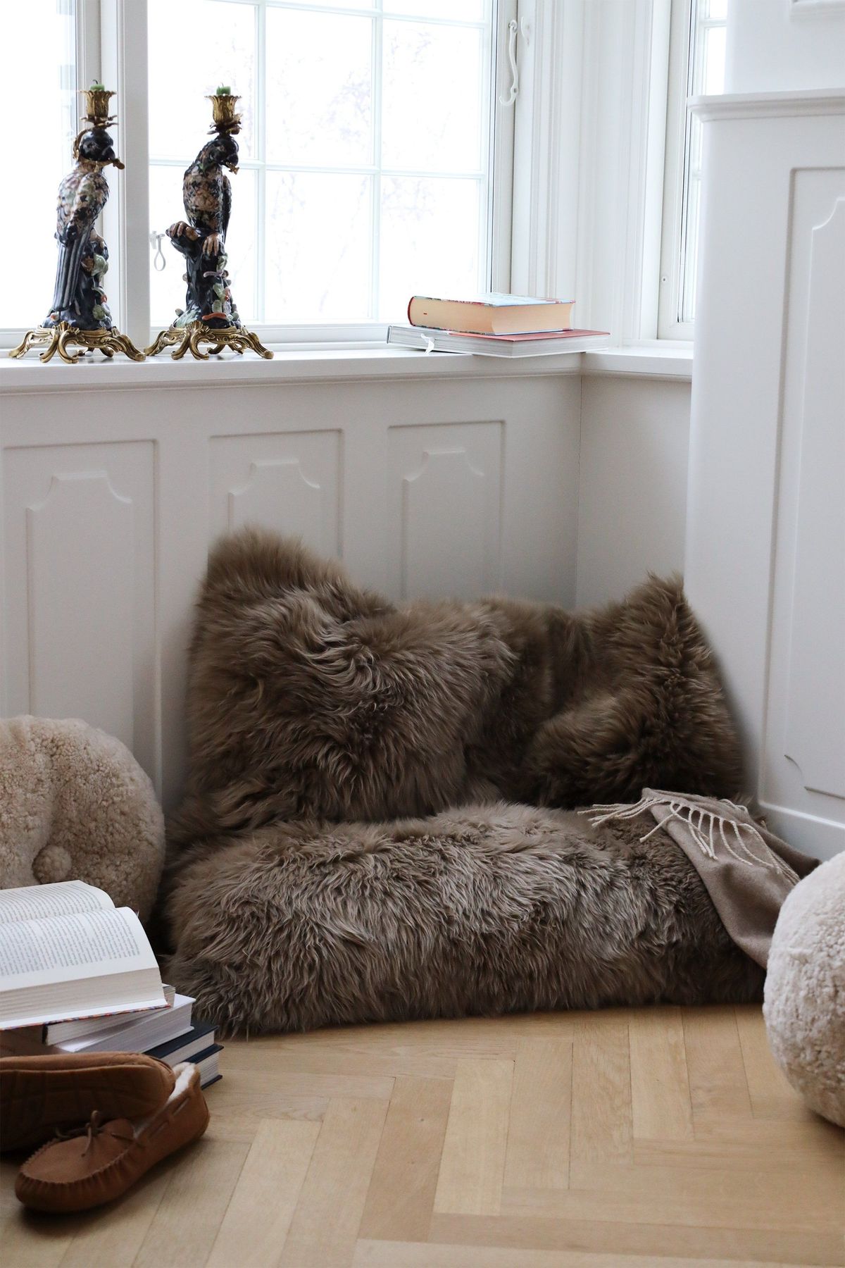 Maxi Float Cushion, Long-Wool New Zealand Sheepskin, Double side, size: 90x90 cm1 candy